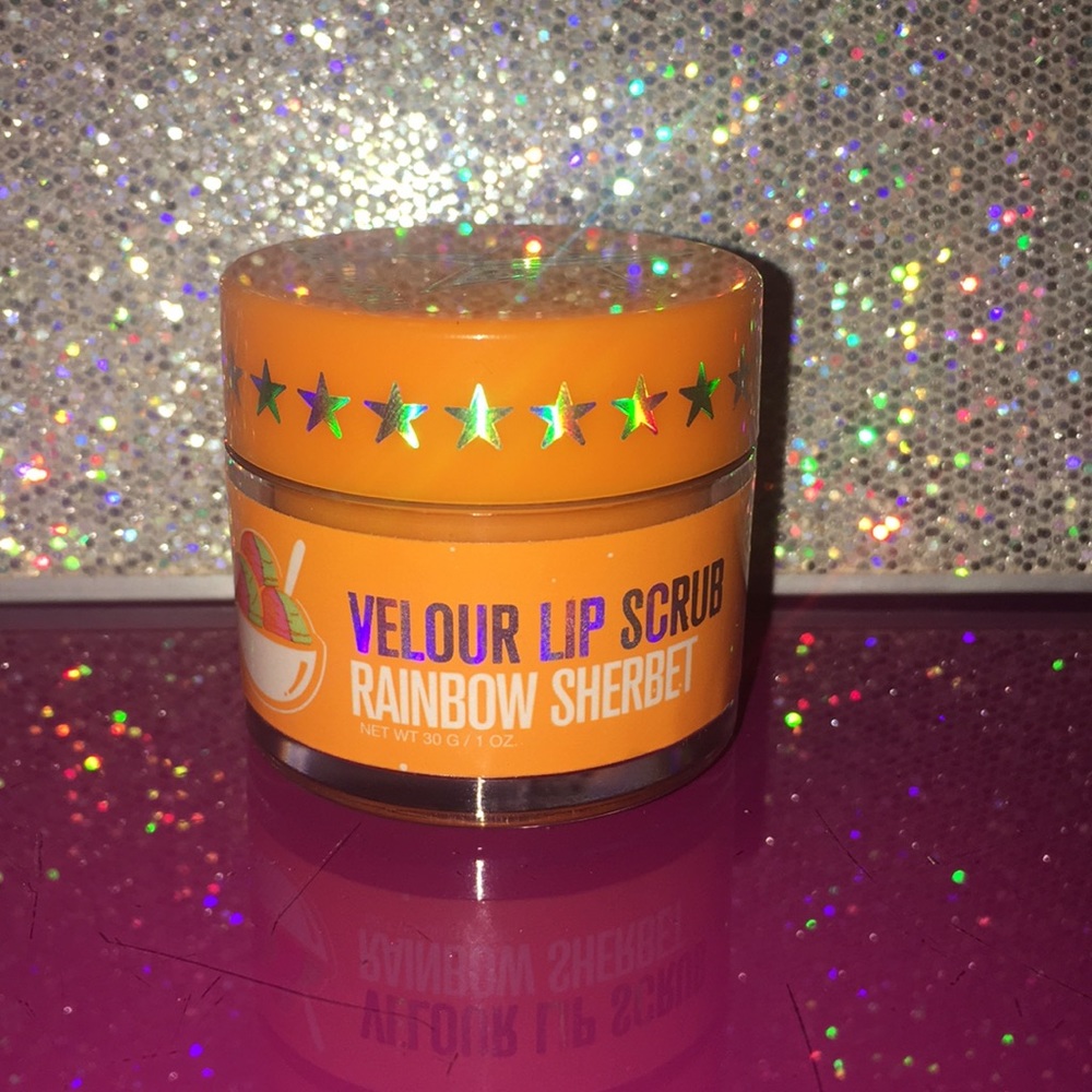Jeffree Star lip scrub
